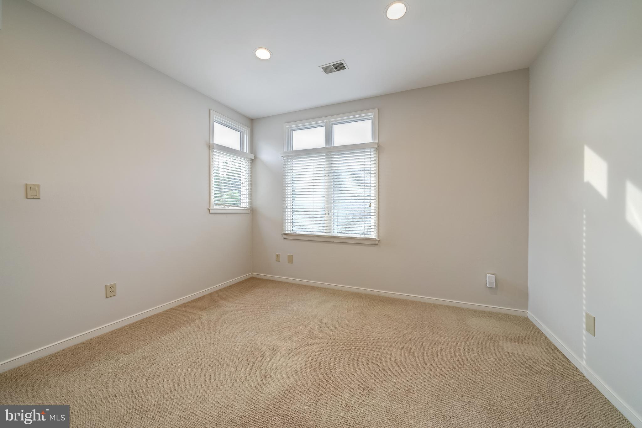 1433 WATERFRONT ROAD