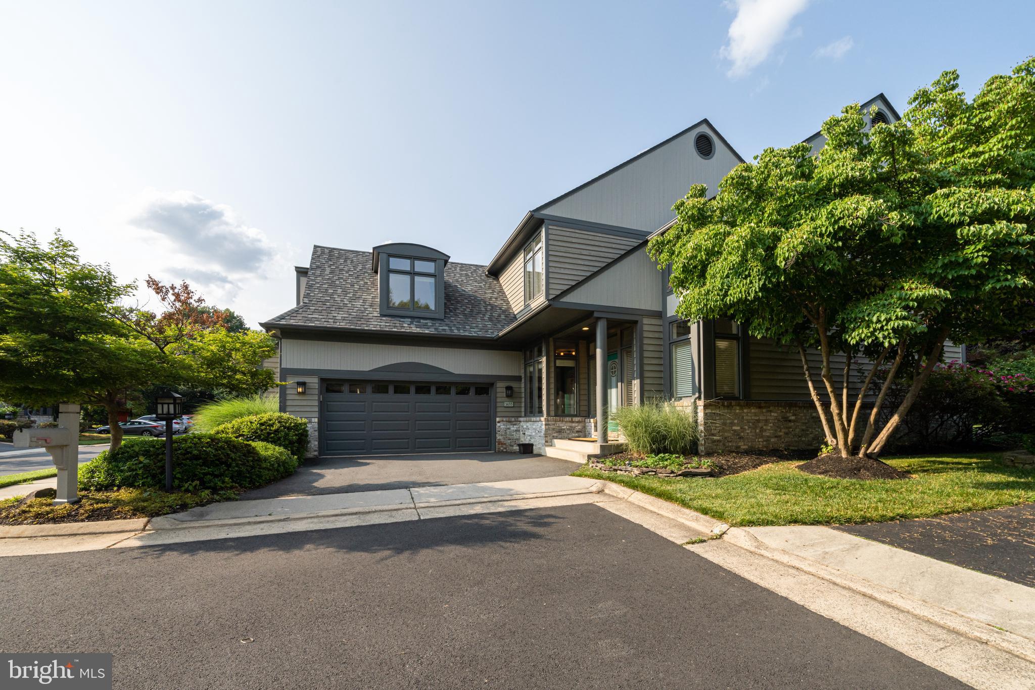 1433 WATERFRONT ROAD