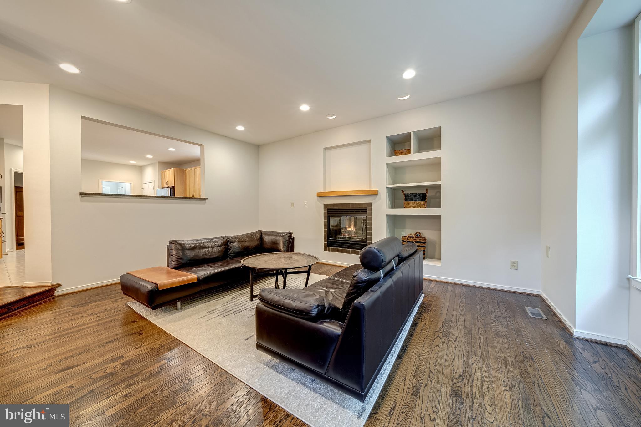 1433 WATERFRONT ROAD