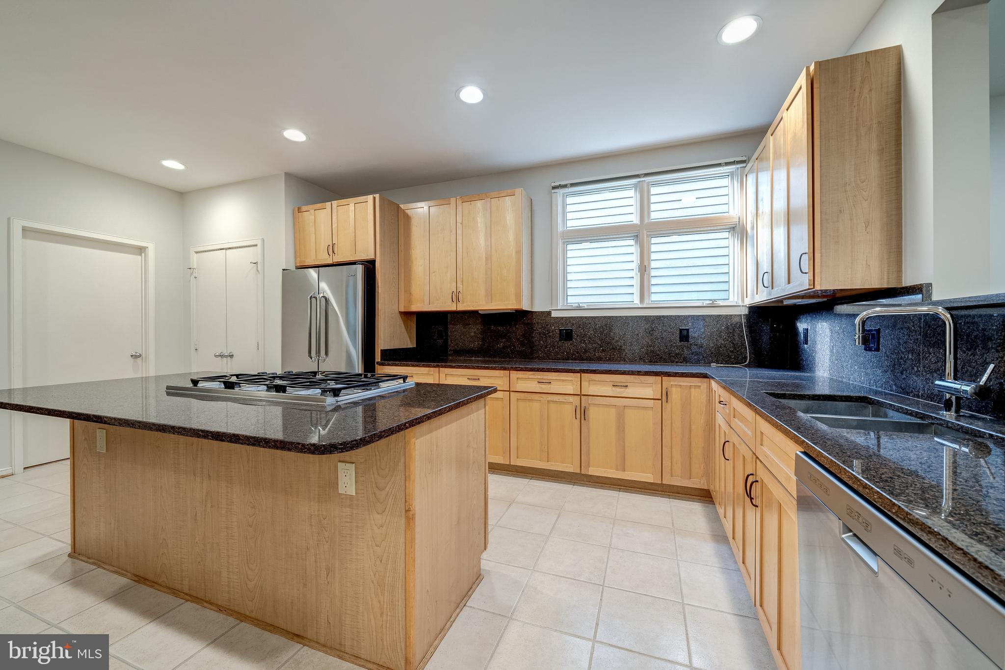 1433 WATERFRONT ROAD