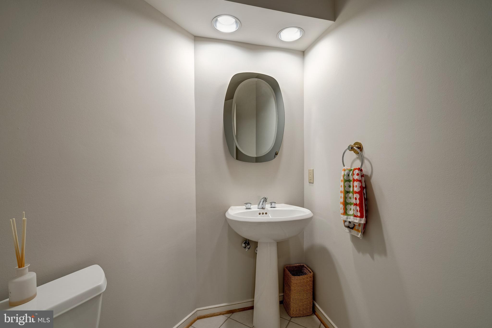 1433 WATERFRONT ROAD