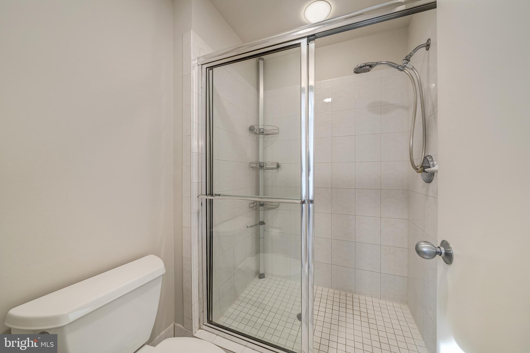 1433 WATERFRONT ROAD