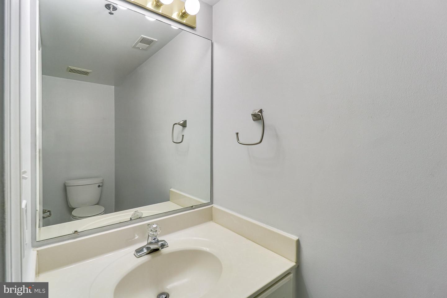 1641 International Dr #Th-27