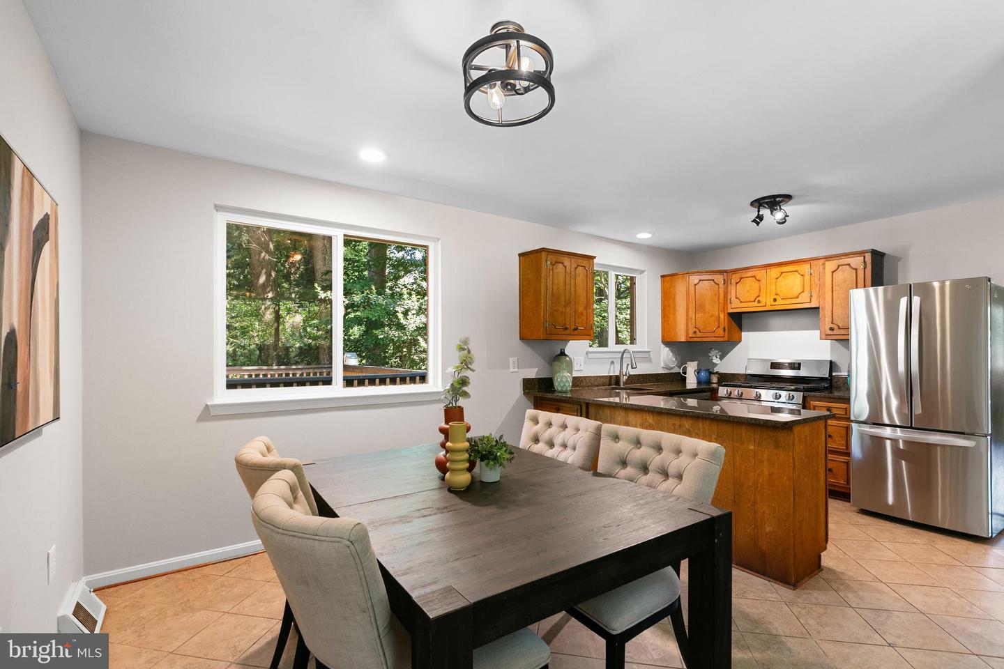5318 Weymouth Dr