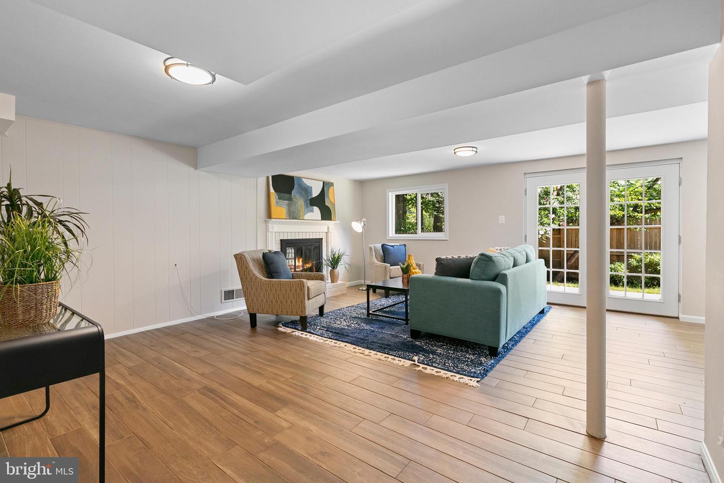 5318 Weymouth Dr
