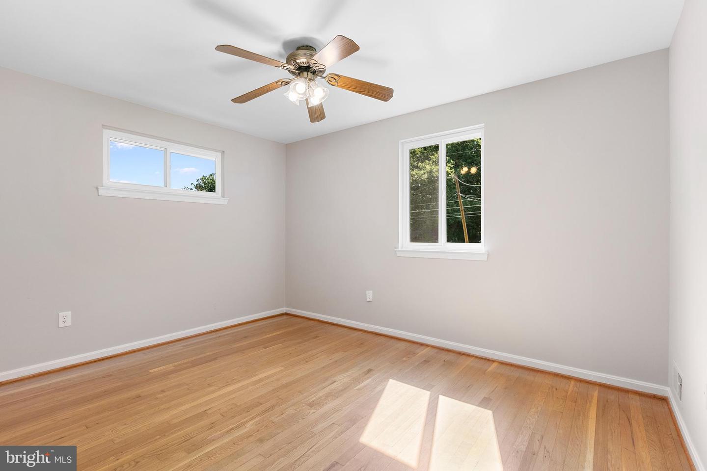 5318 Weymouth Dr