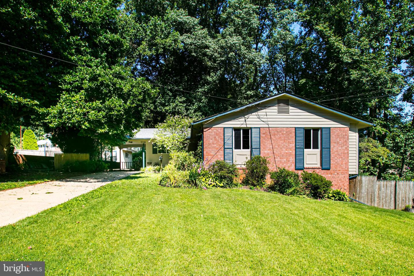 5318 Weymouth Dr