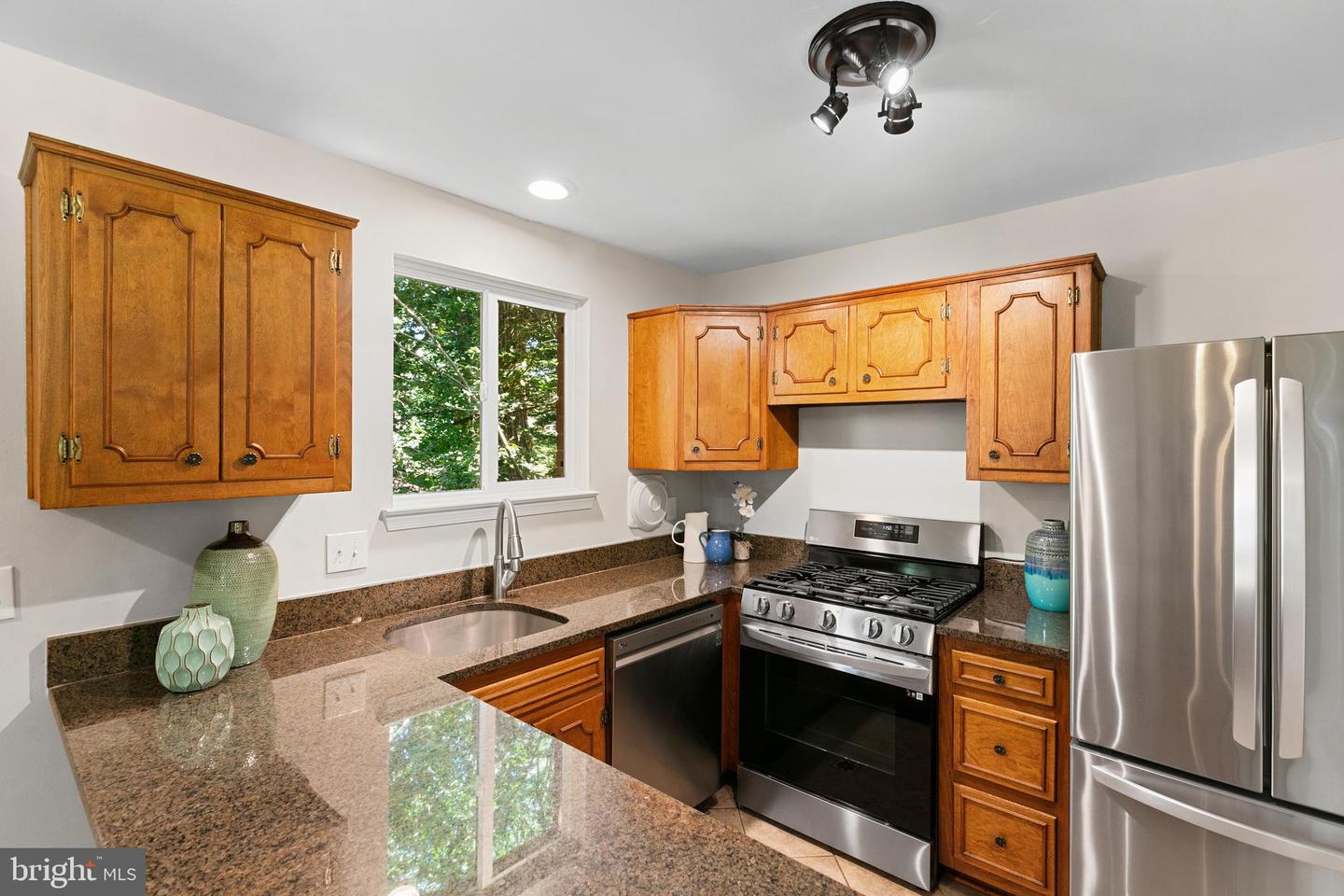 5318 Weymouth Dr