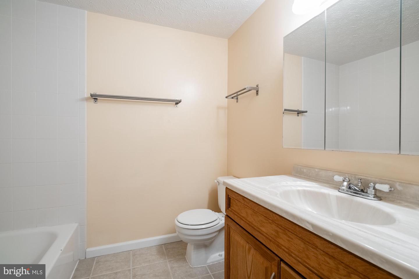 5590 Hecate Ct