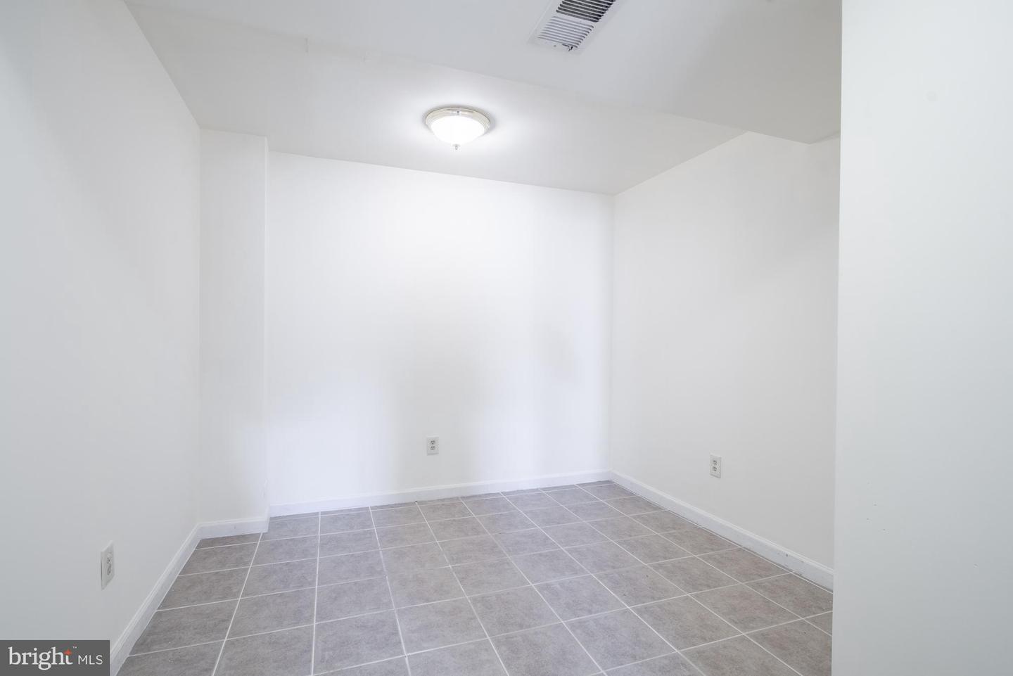 5590 Hecate Ct