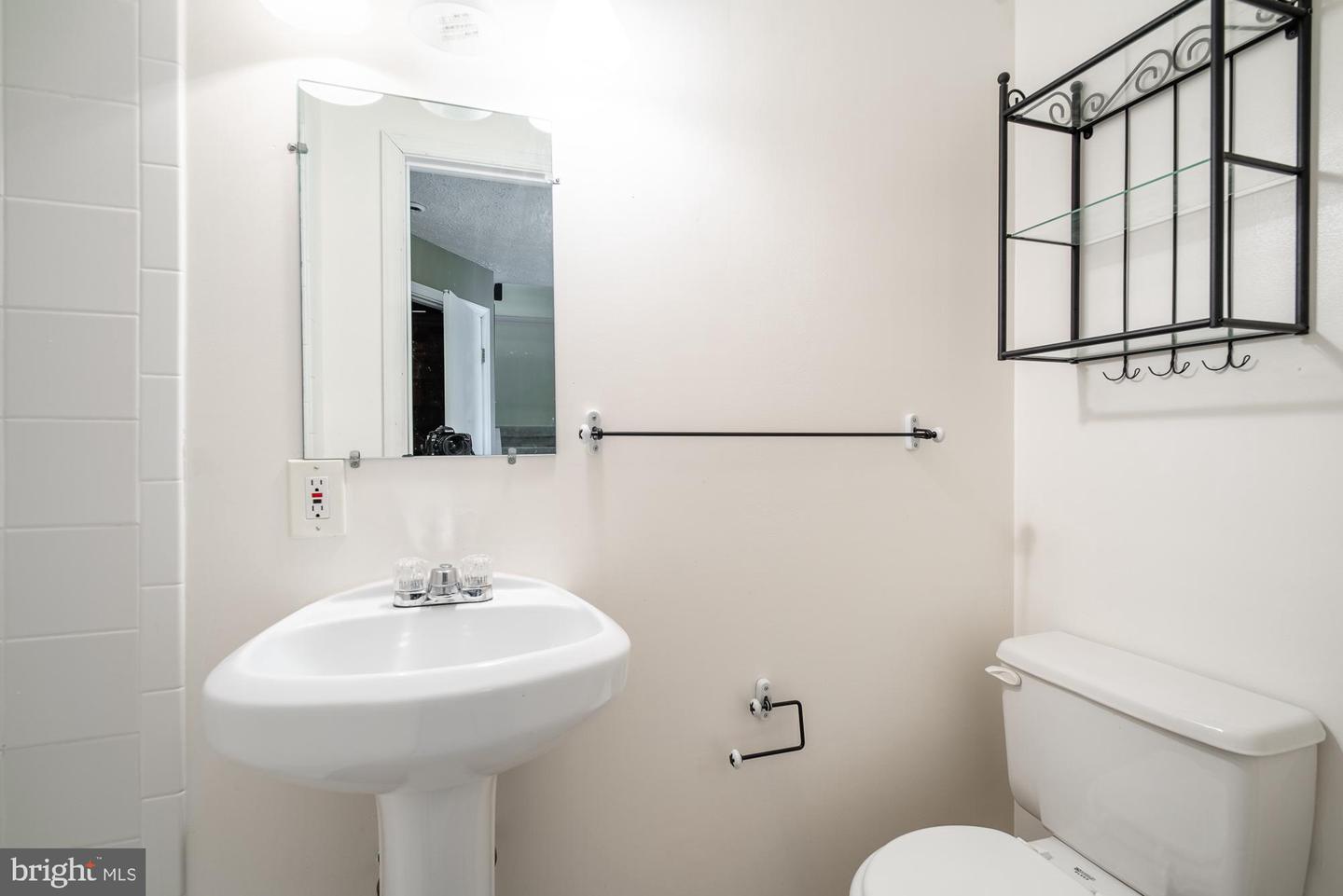 5590 Hecate Ct