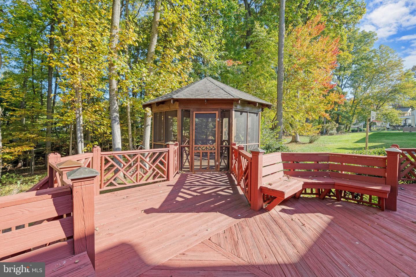 11560 Holly Briar Ln