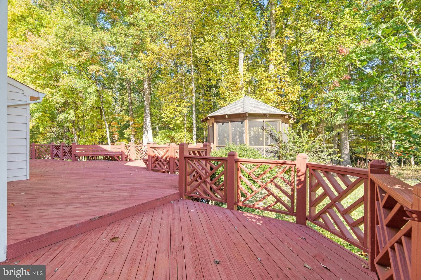 11560 Holly Briar Ln