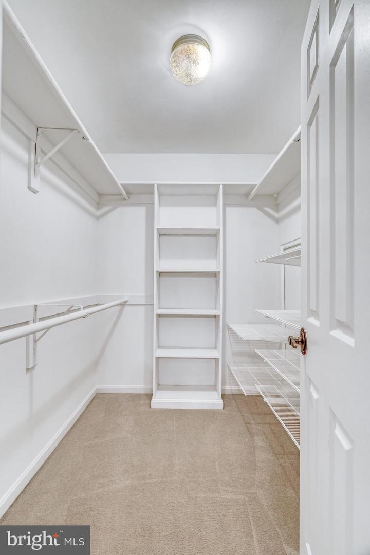 11560 Holly Briar Ln