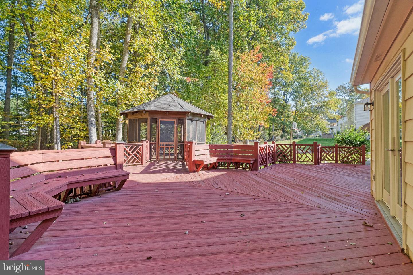 11560 Holly Briar Ln