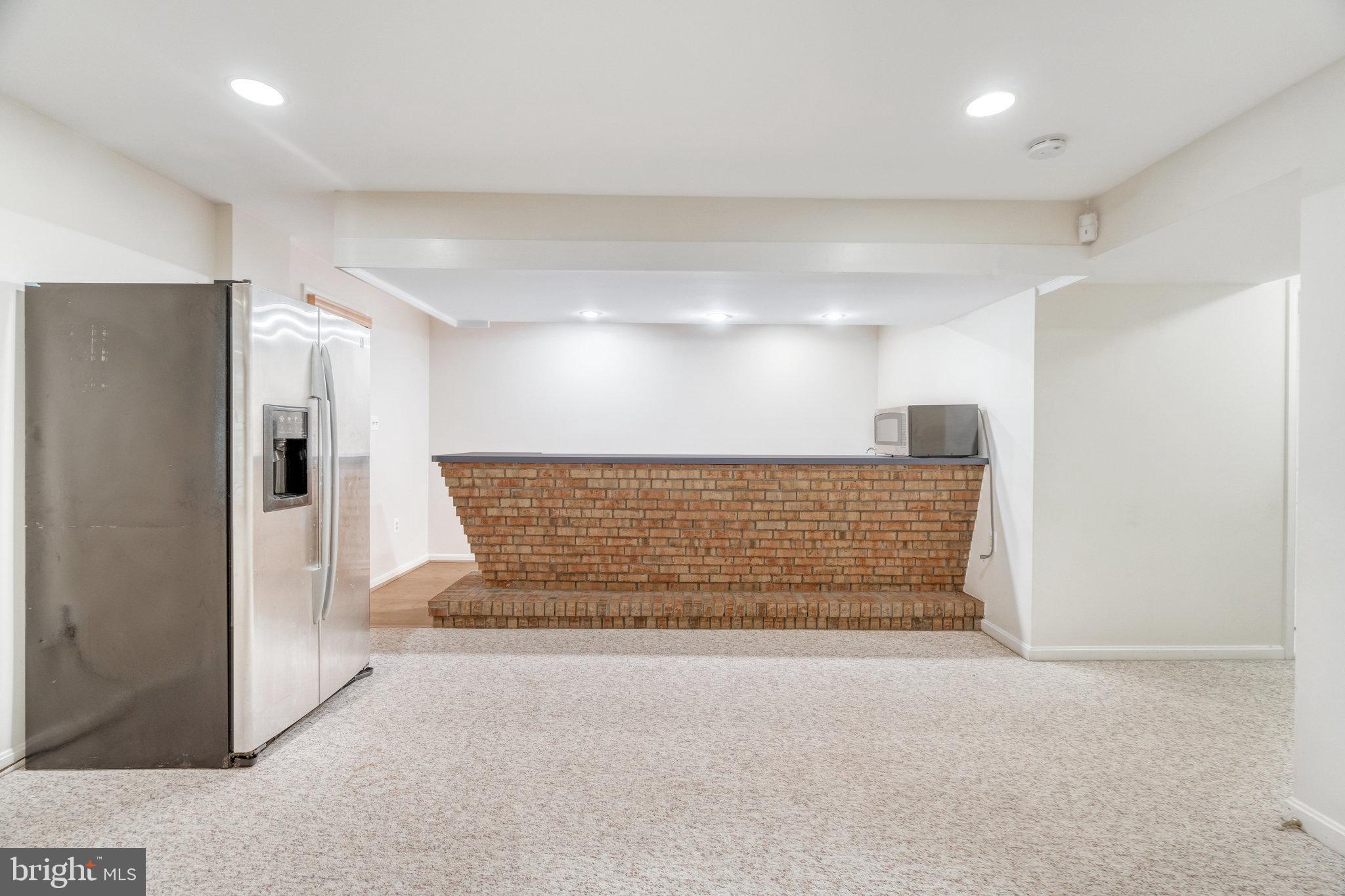 11560 Holly Briar Ln