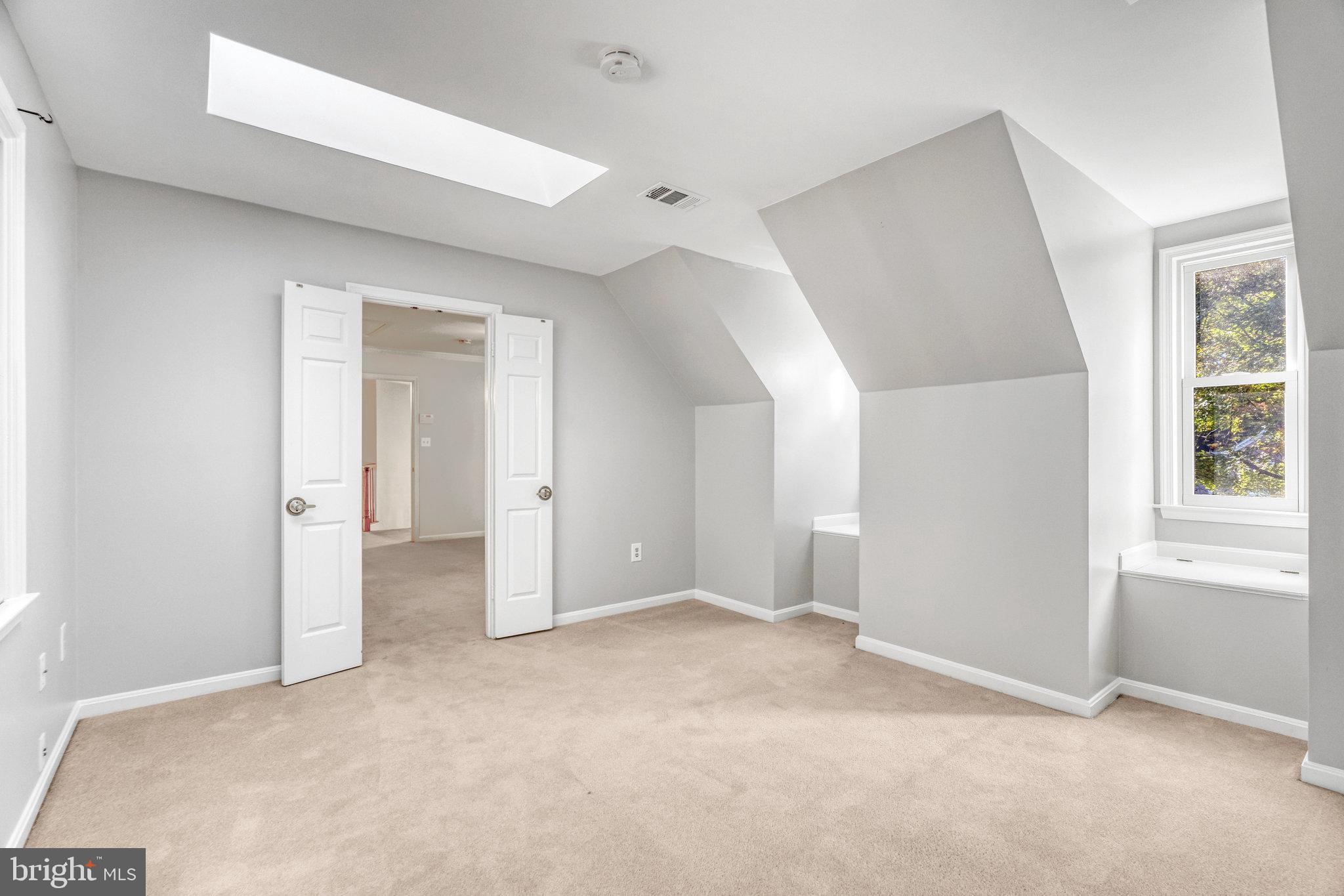 11560 Holly Briar Ln