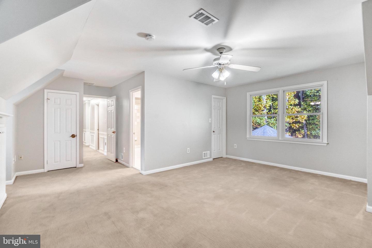 11560 Holly Briar Ln