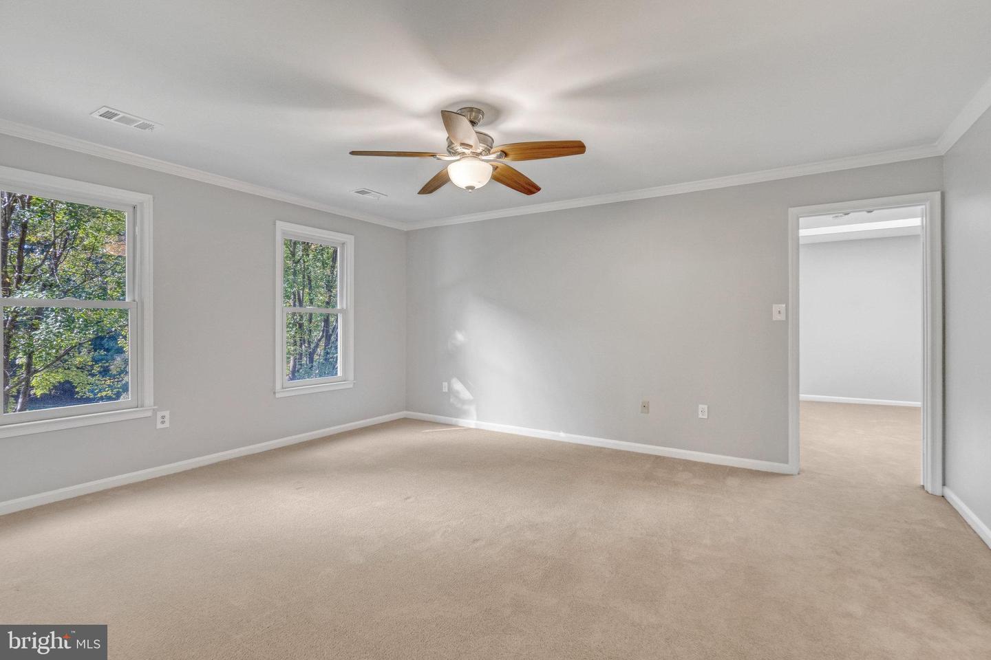 11560 Holly Briar Ln