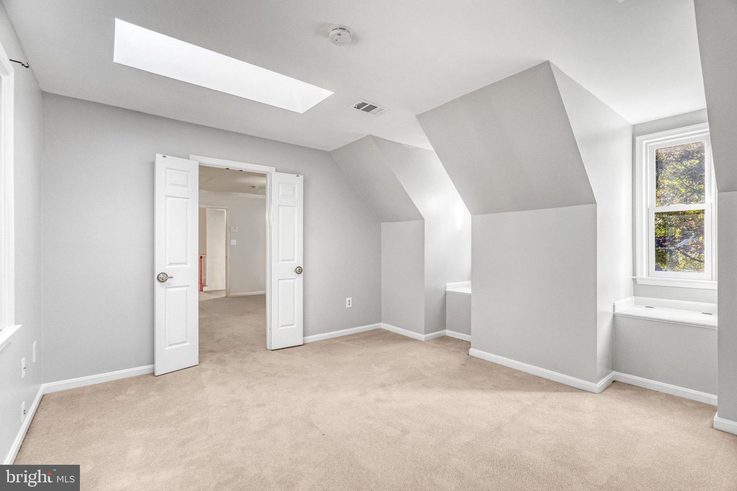 11560 Holly Briar Ln