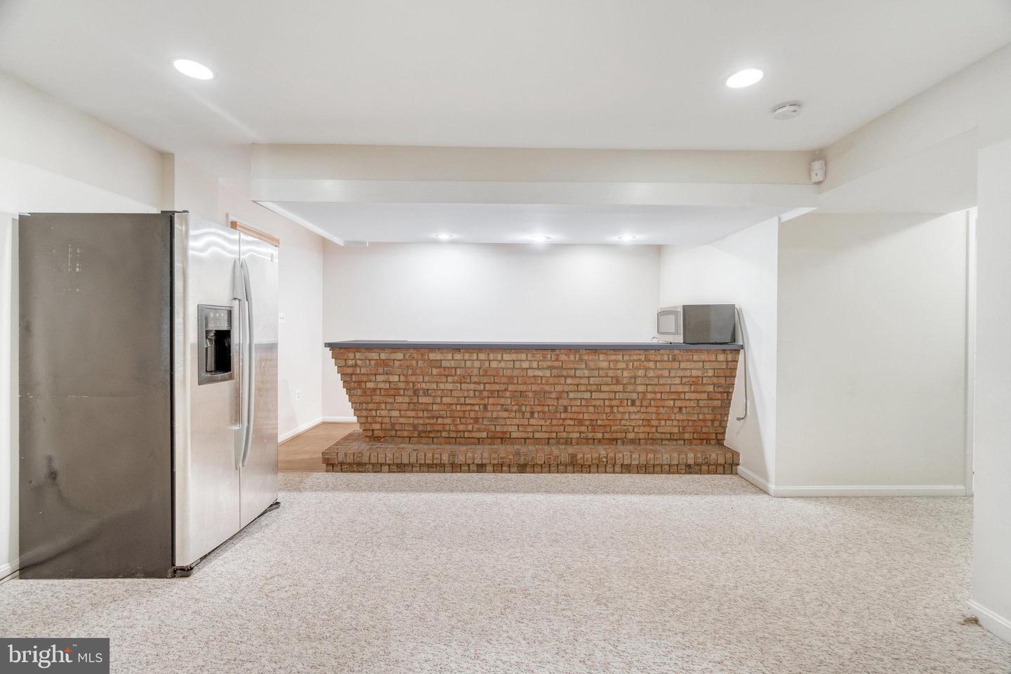 11560 Holly Briar Ln