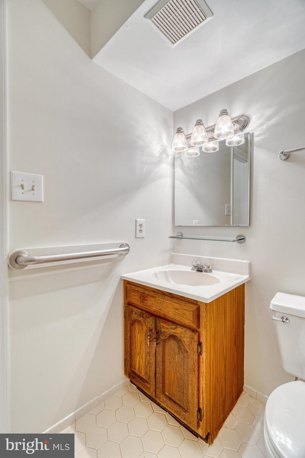 11560 Holly Briar Ln