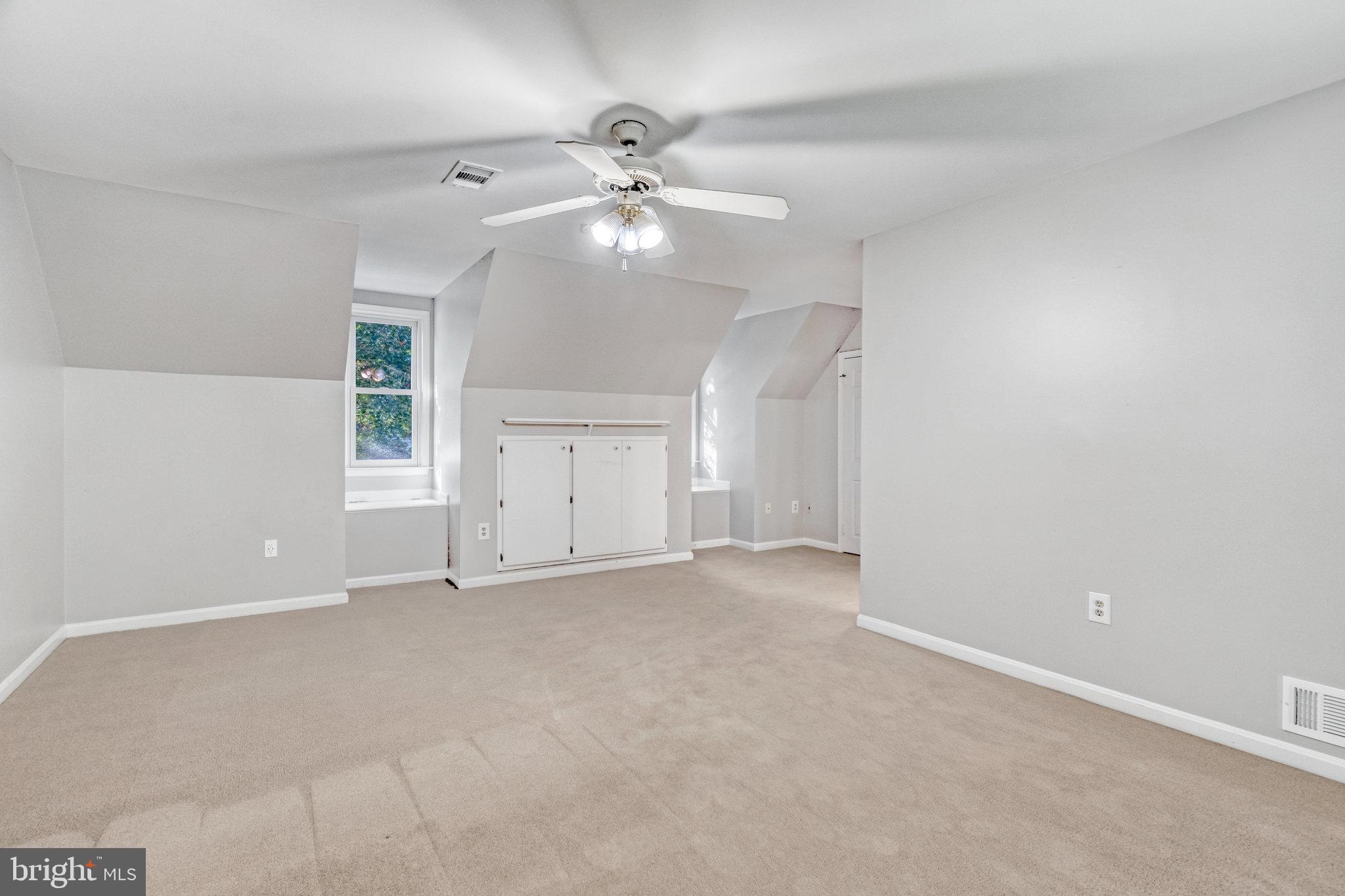 11560 Holly Briar Ln