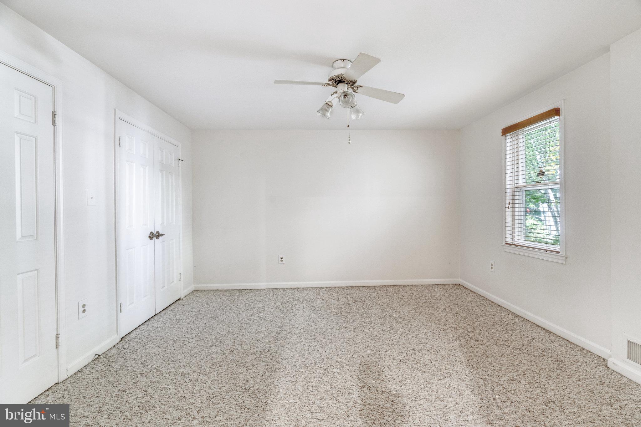 11560 Holly Briar Ln