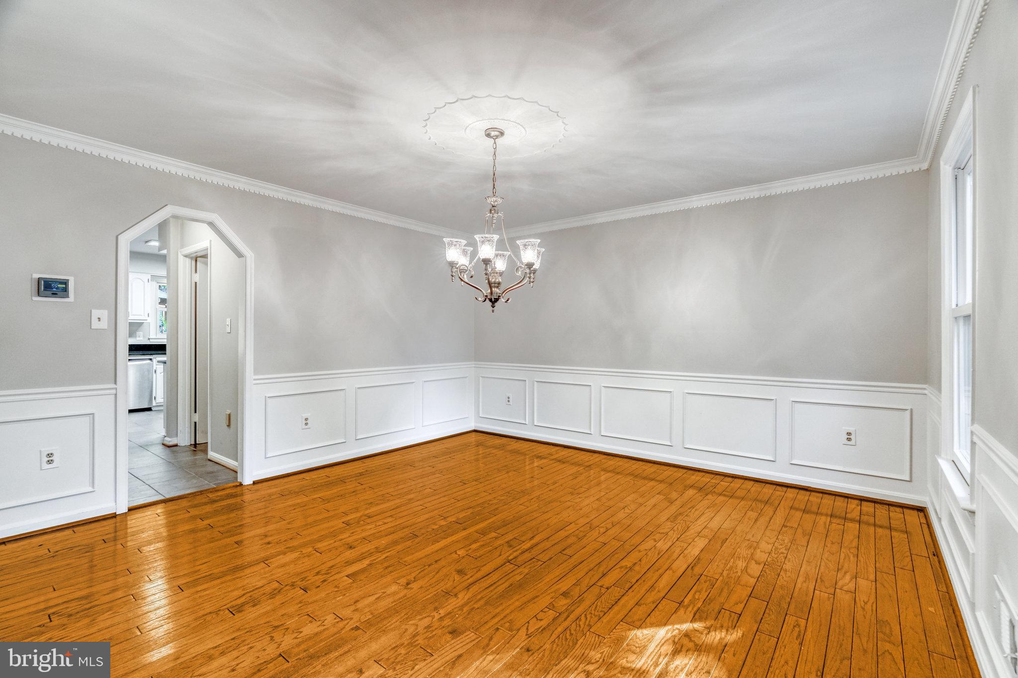 11560 Holly Briar Ln