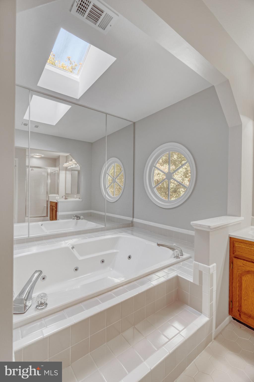 11560 Holly Briar Ln