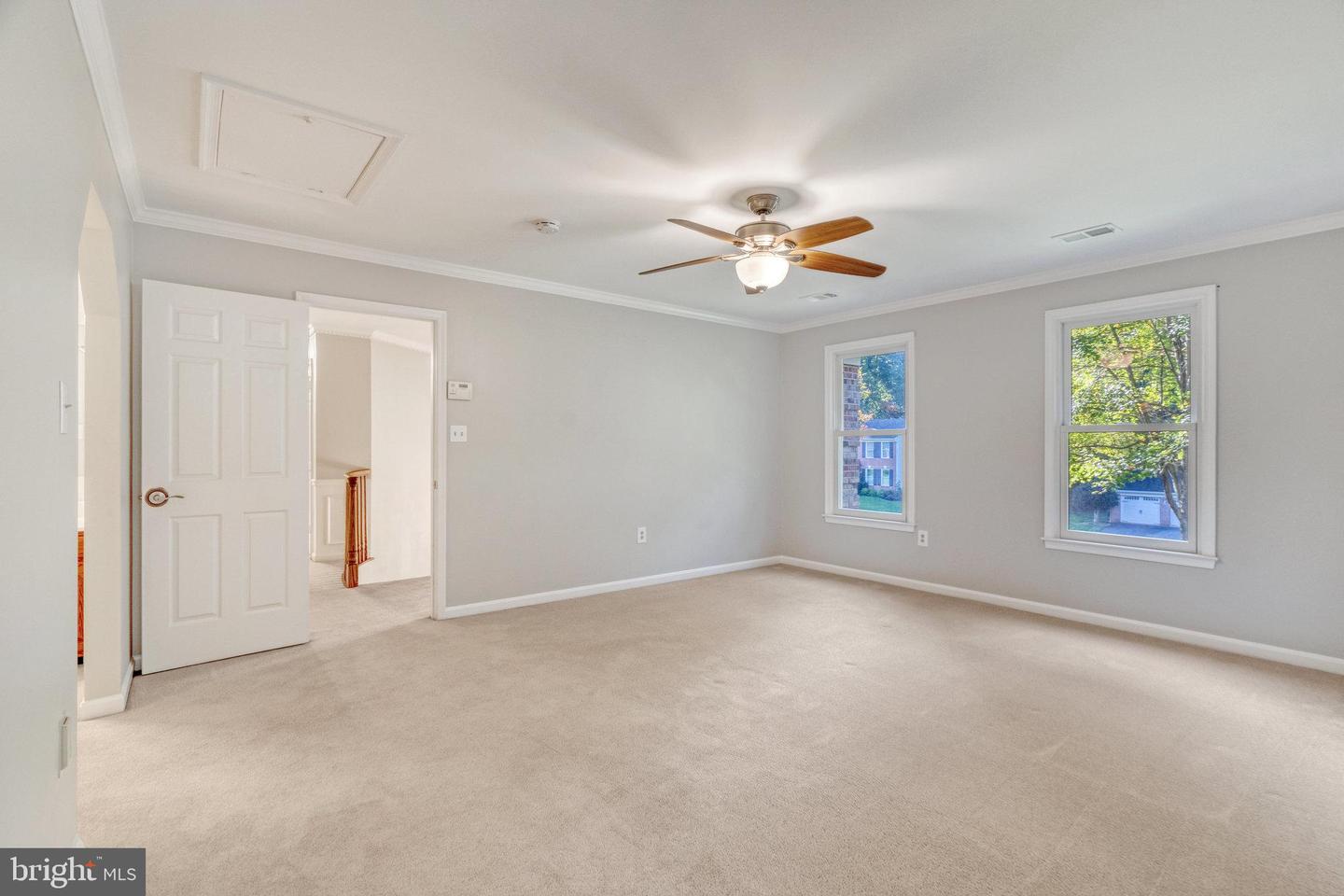 11560 Holly Briar Ln