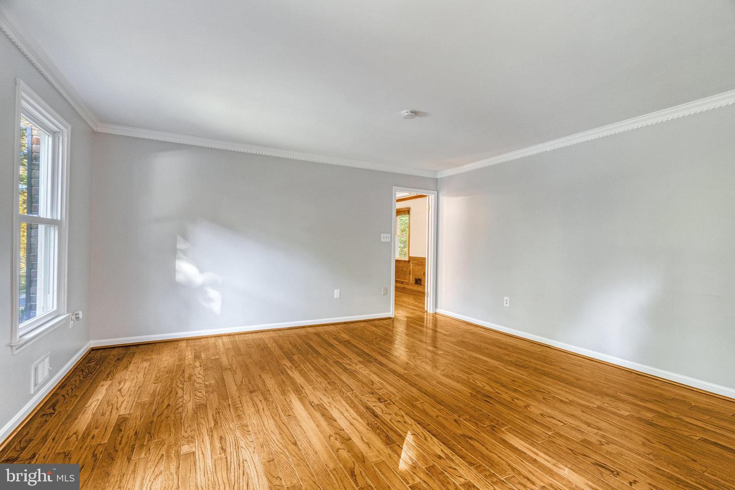 11560 Holly Briar Ln