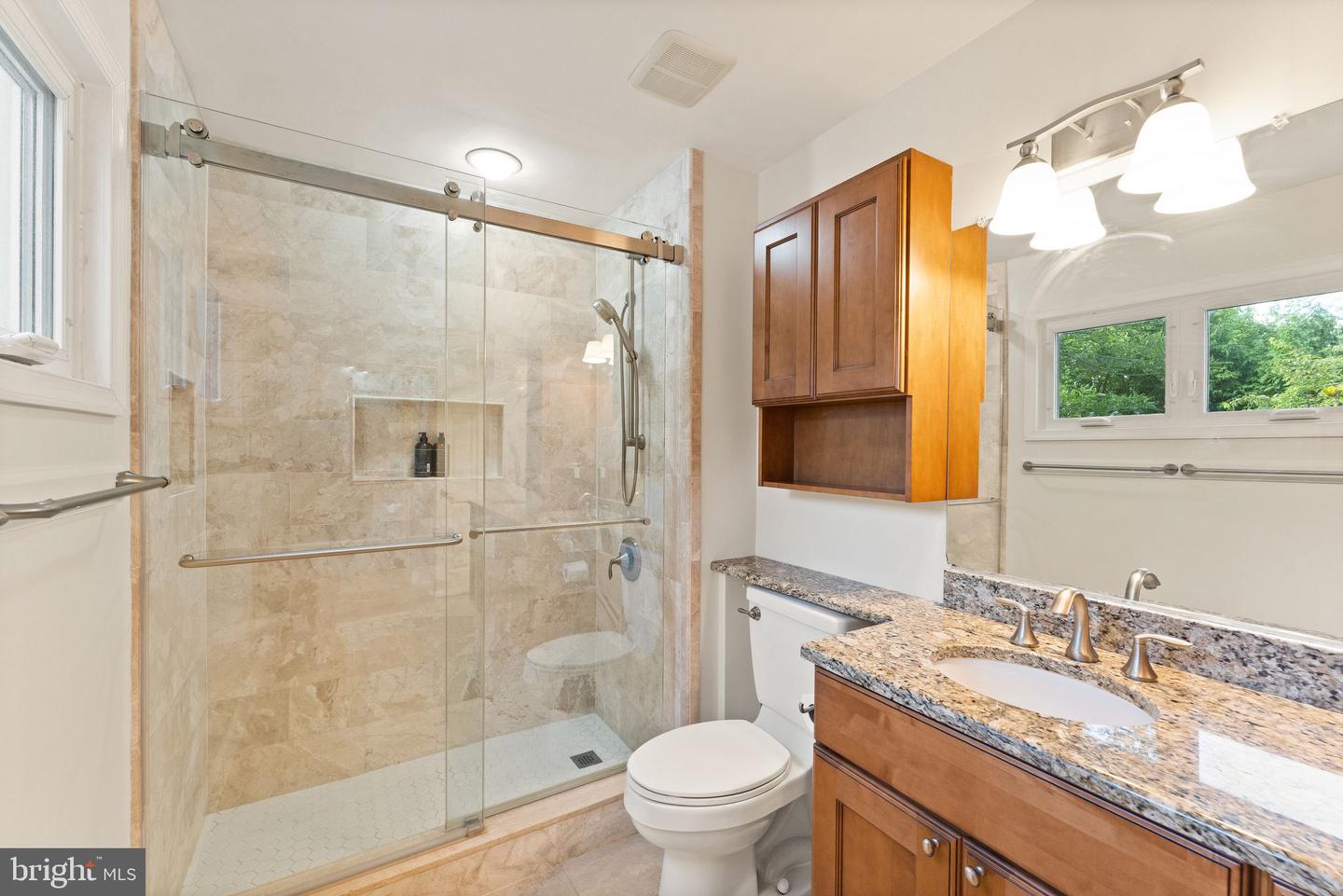 15223 Bicentennial Ct
