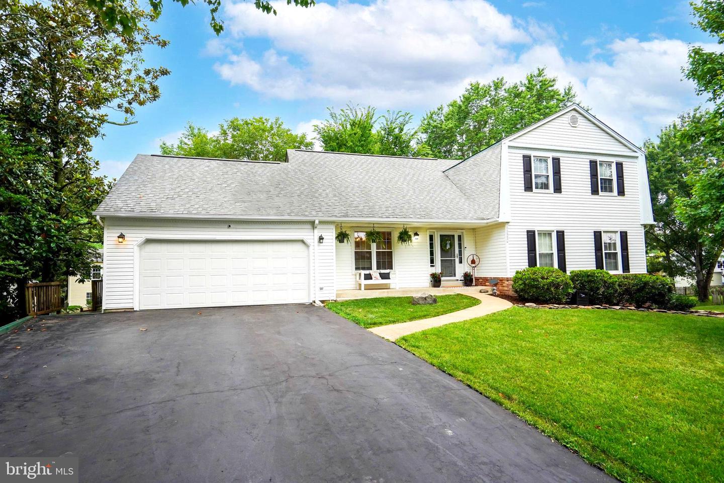 15223 Bicentennial Ct