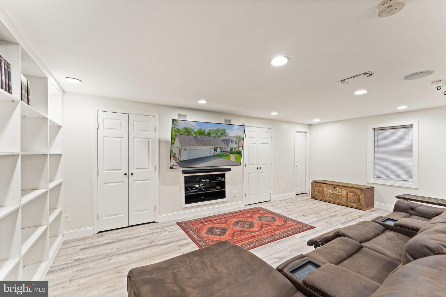 15223 Bicentennial Ct