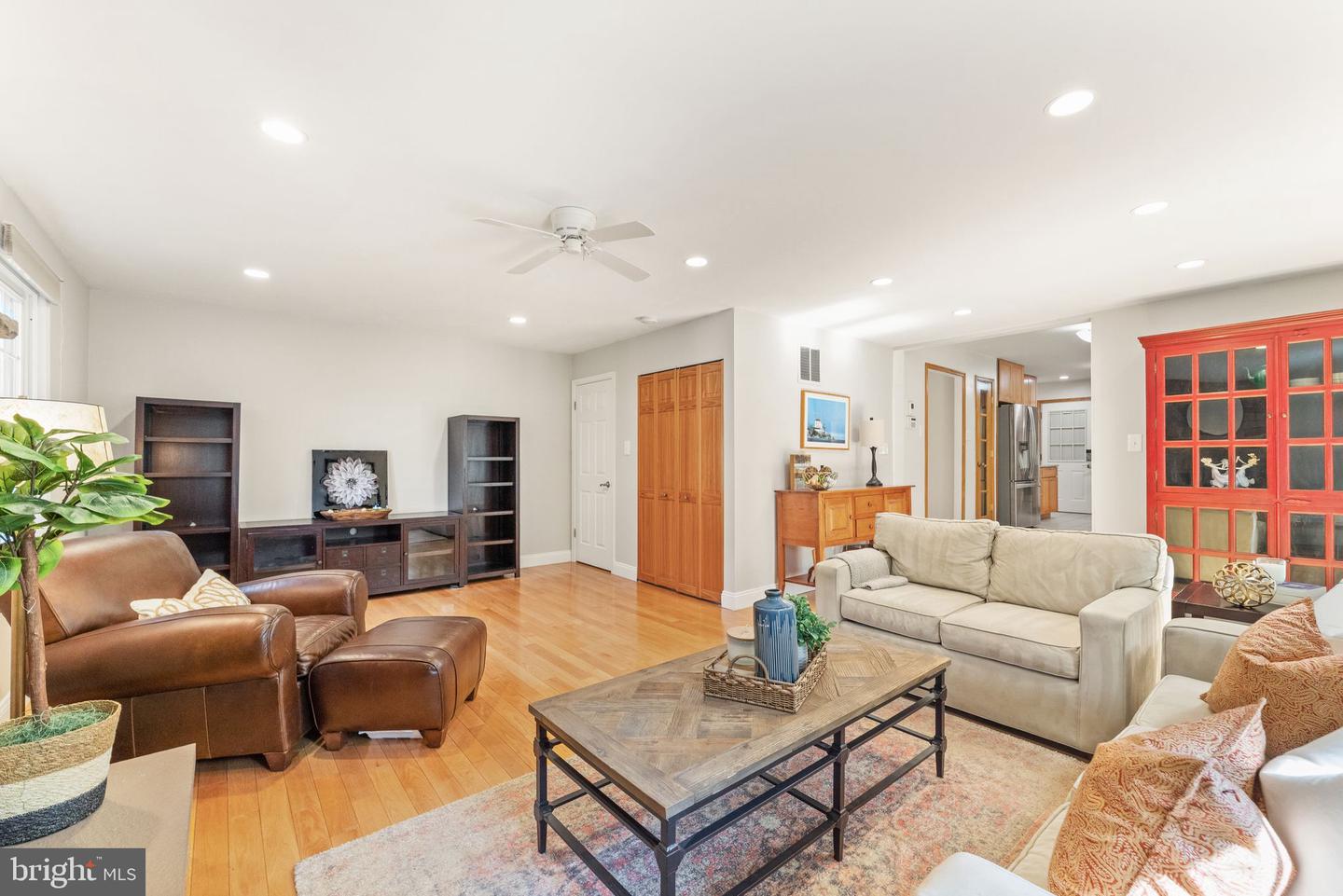 15223 Bicentennial Ct