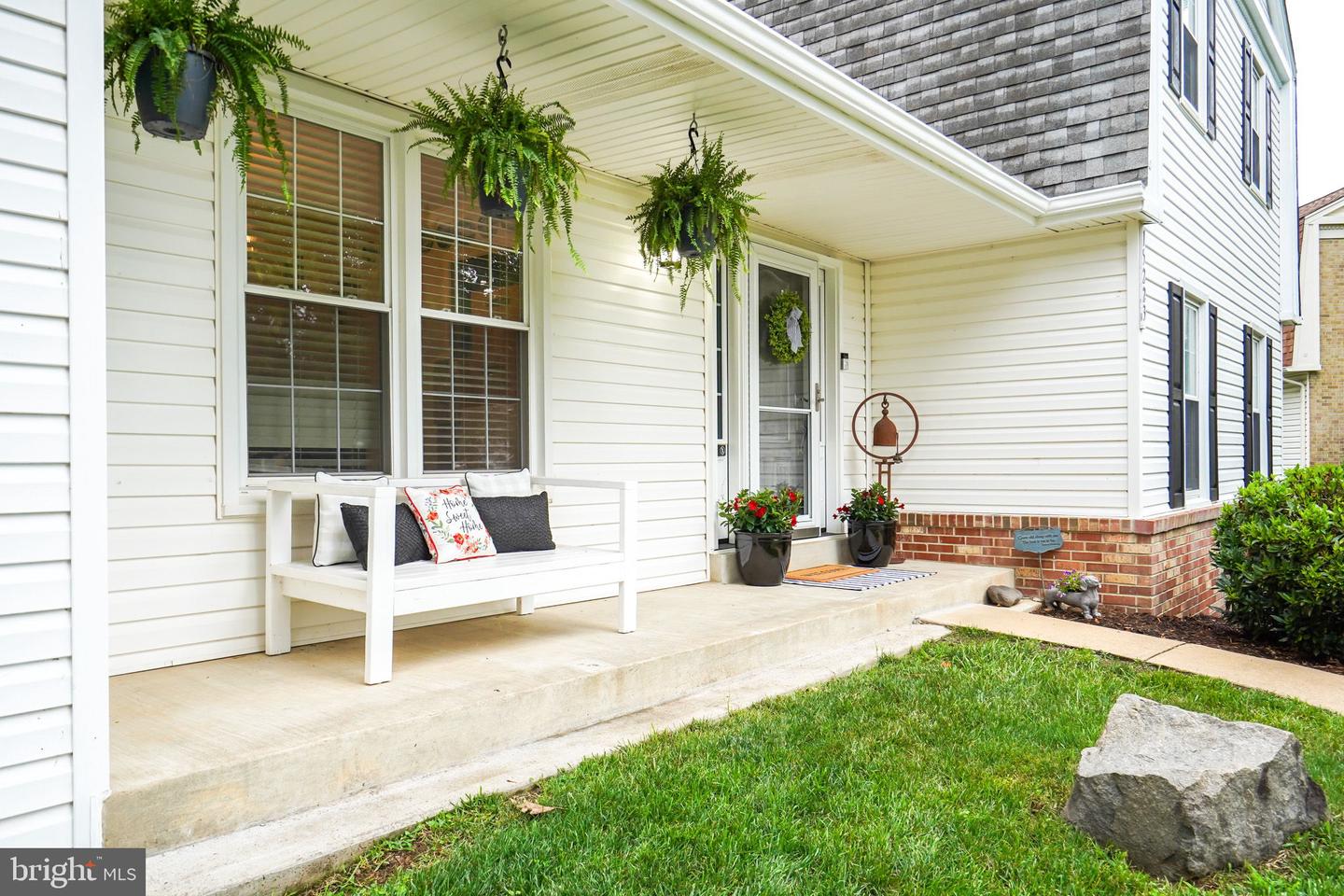 15223 Bicentennial Ct