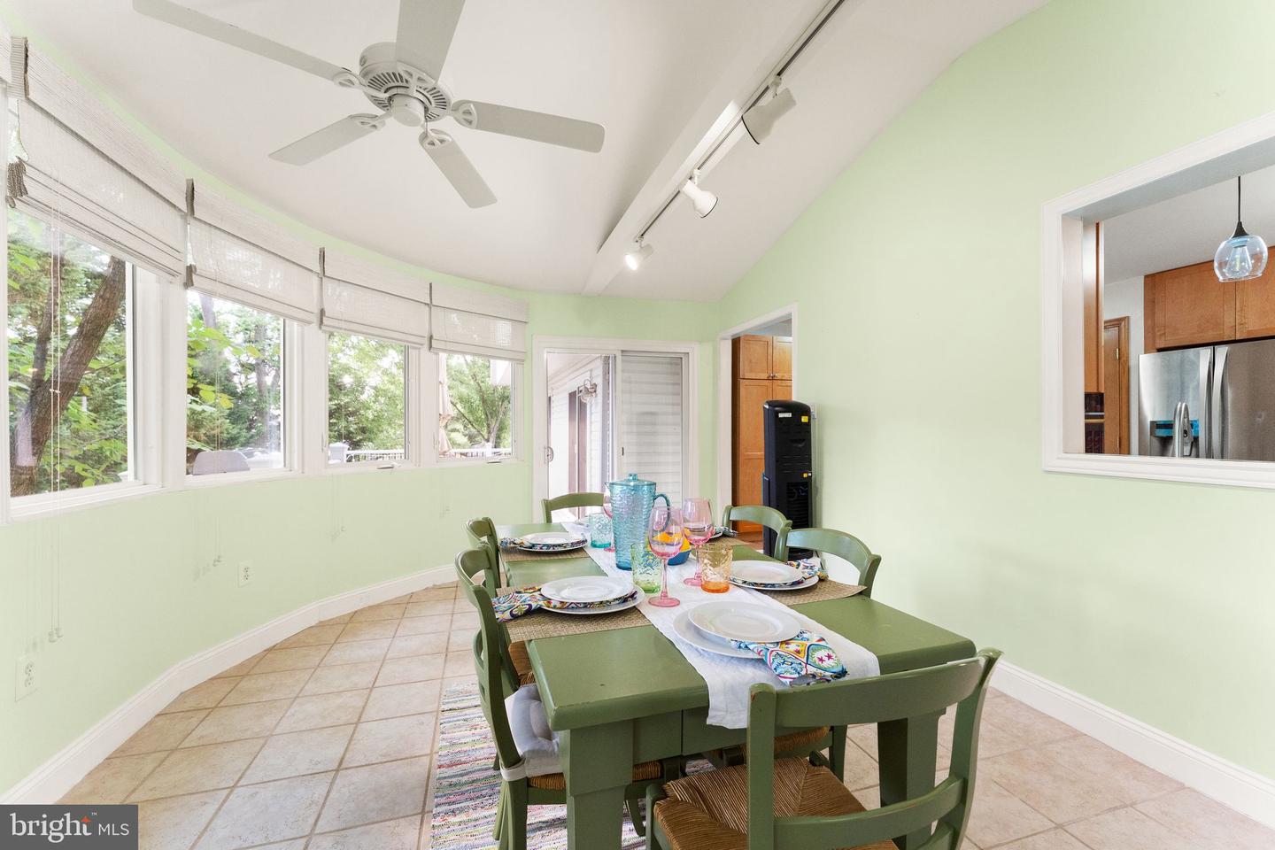 15223 Bicentennial Ct