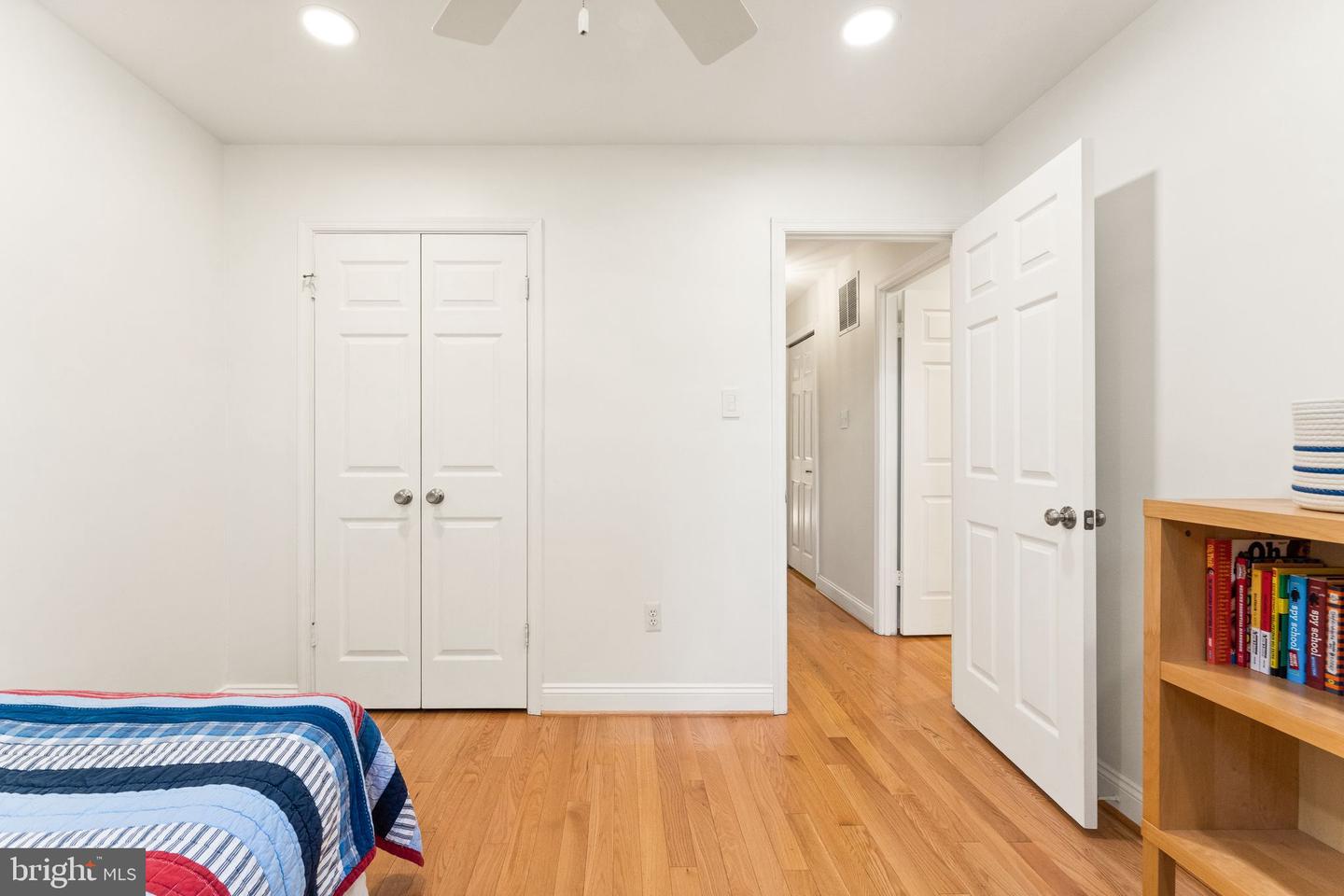 15223 Bicentennial Ct
