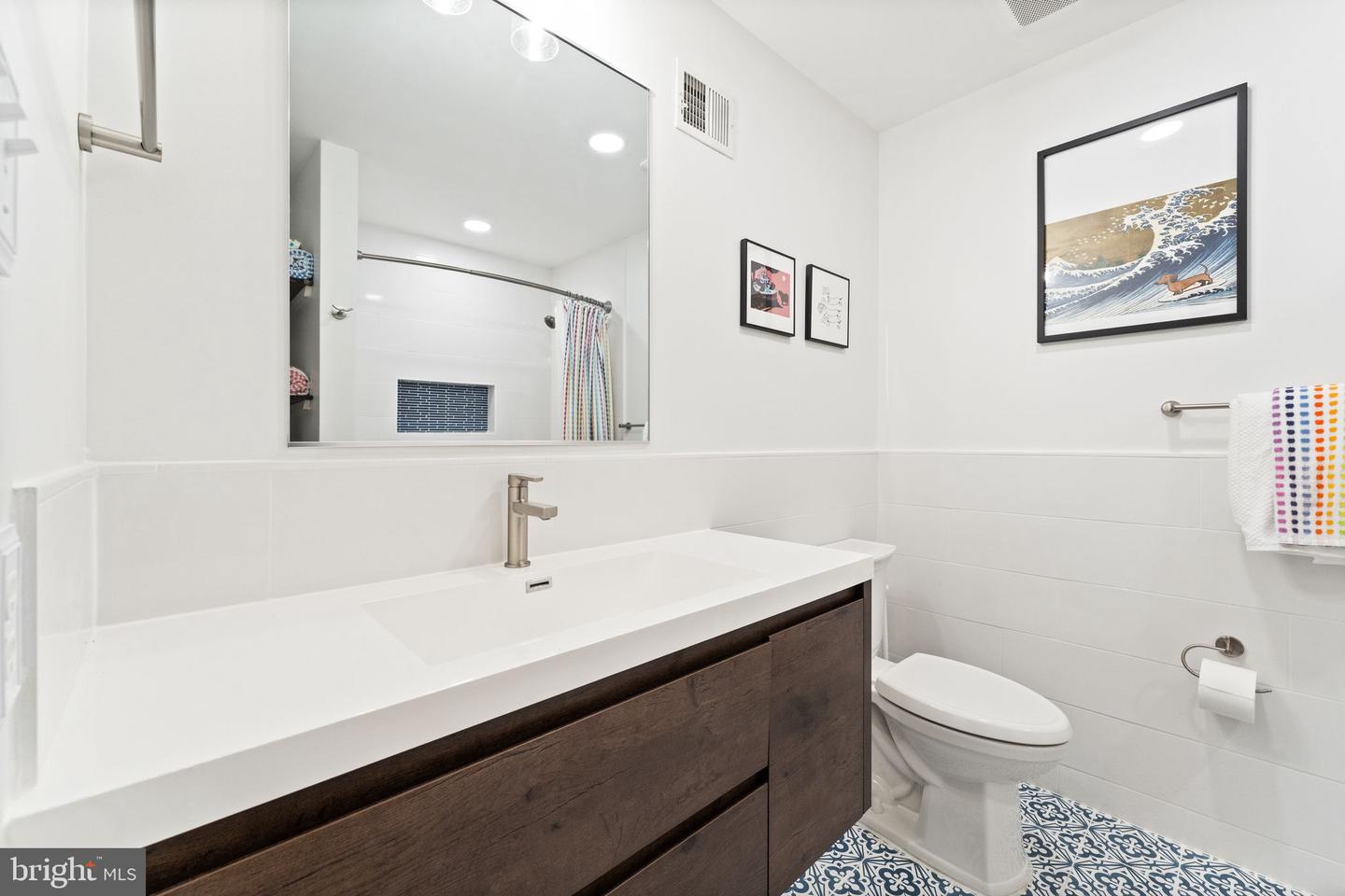 15223 Bicentennial Ct