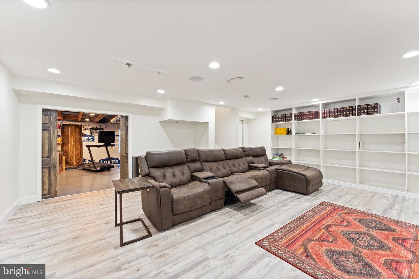 15223 Bicentennial Ct