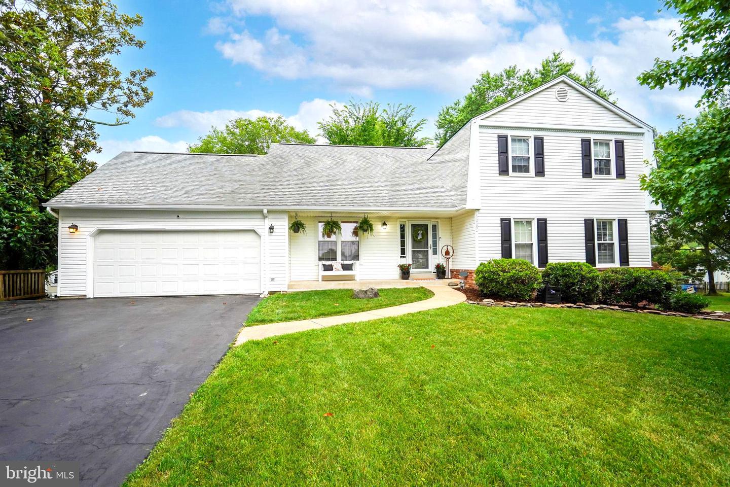 15223 Bicentennial Ct
