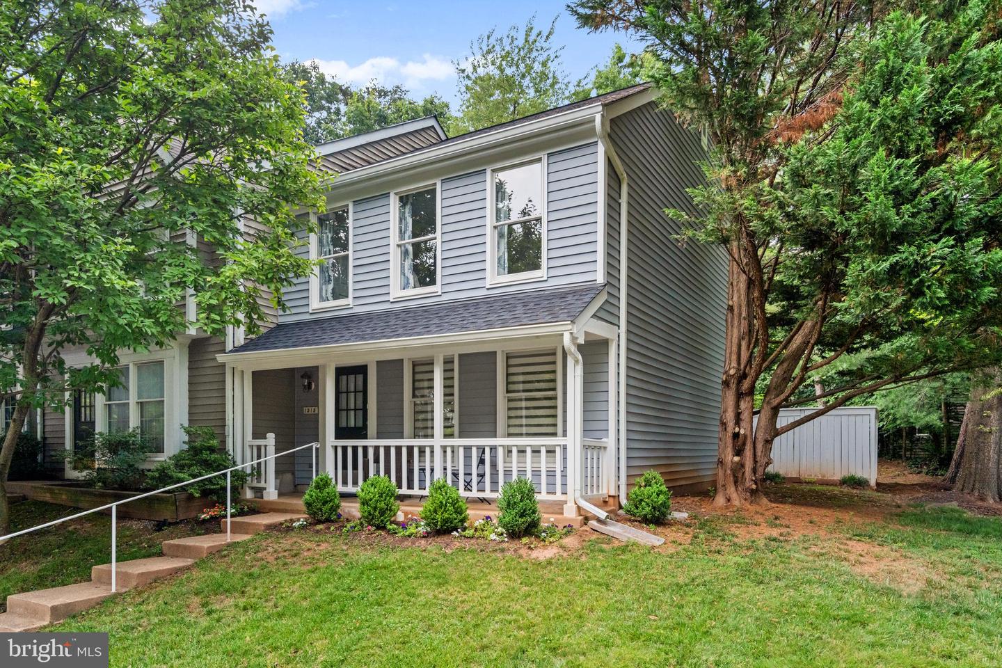 1515 Twisted Oak Dr