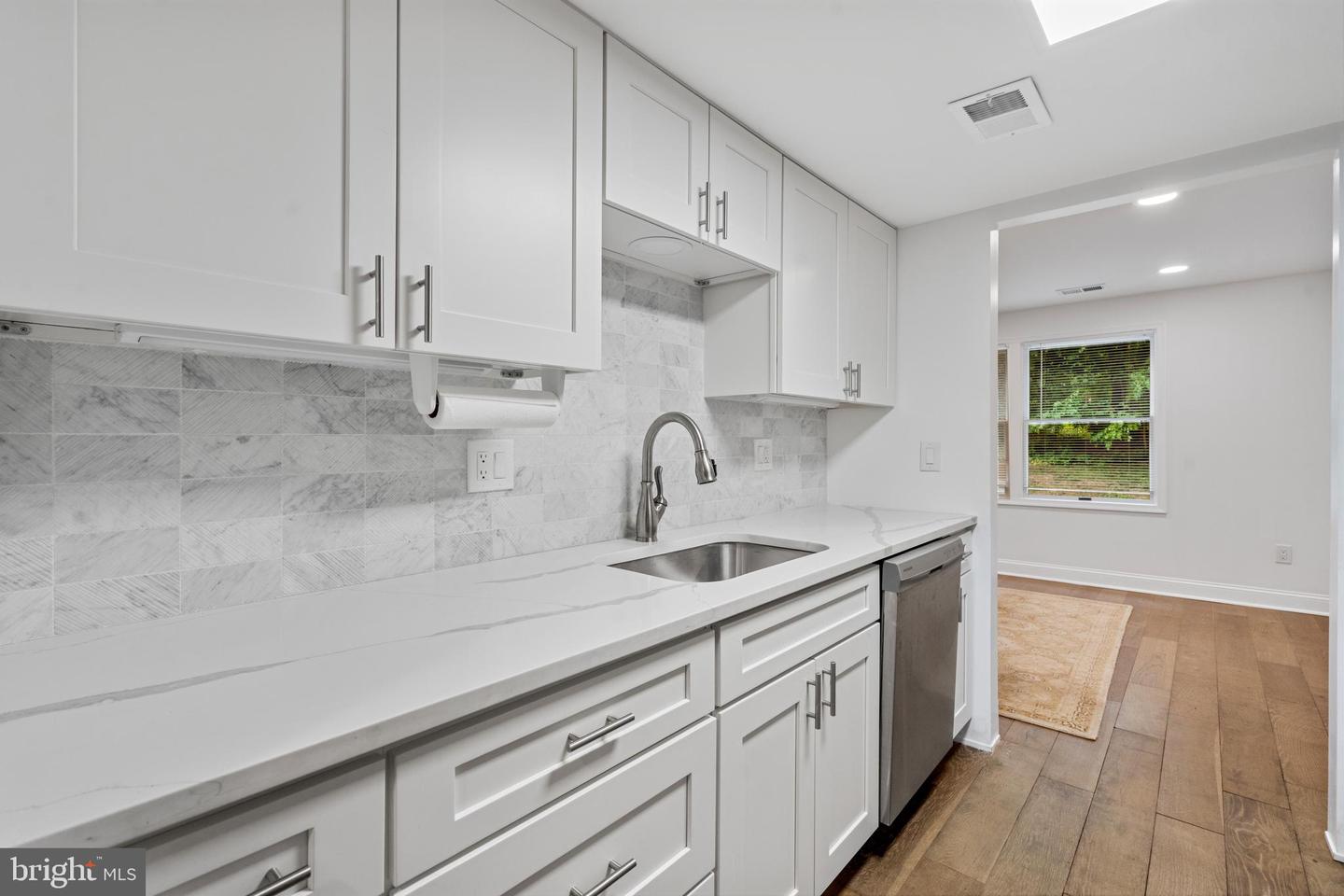 1515 Twisted Oak Dr
