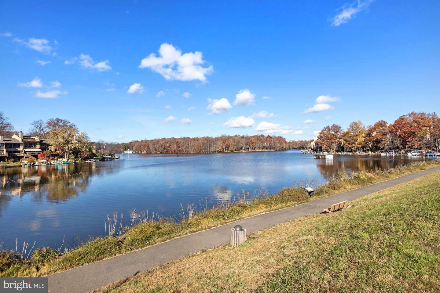 1515 Twisted Oak Dr