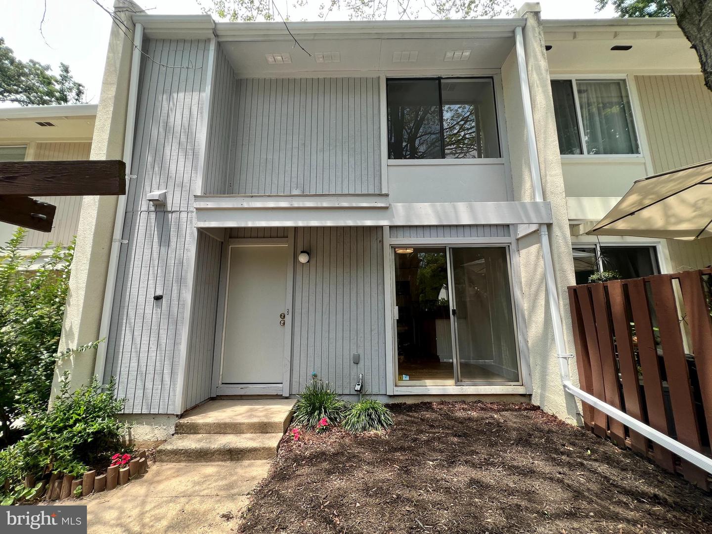 2246 Southgate Sq