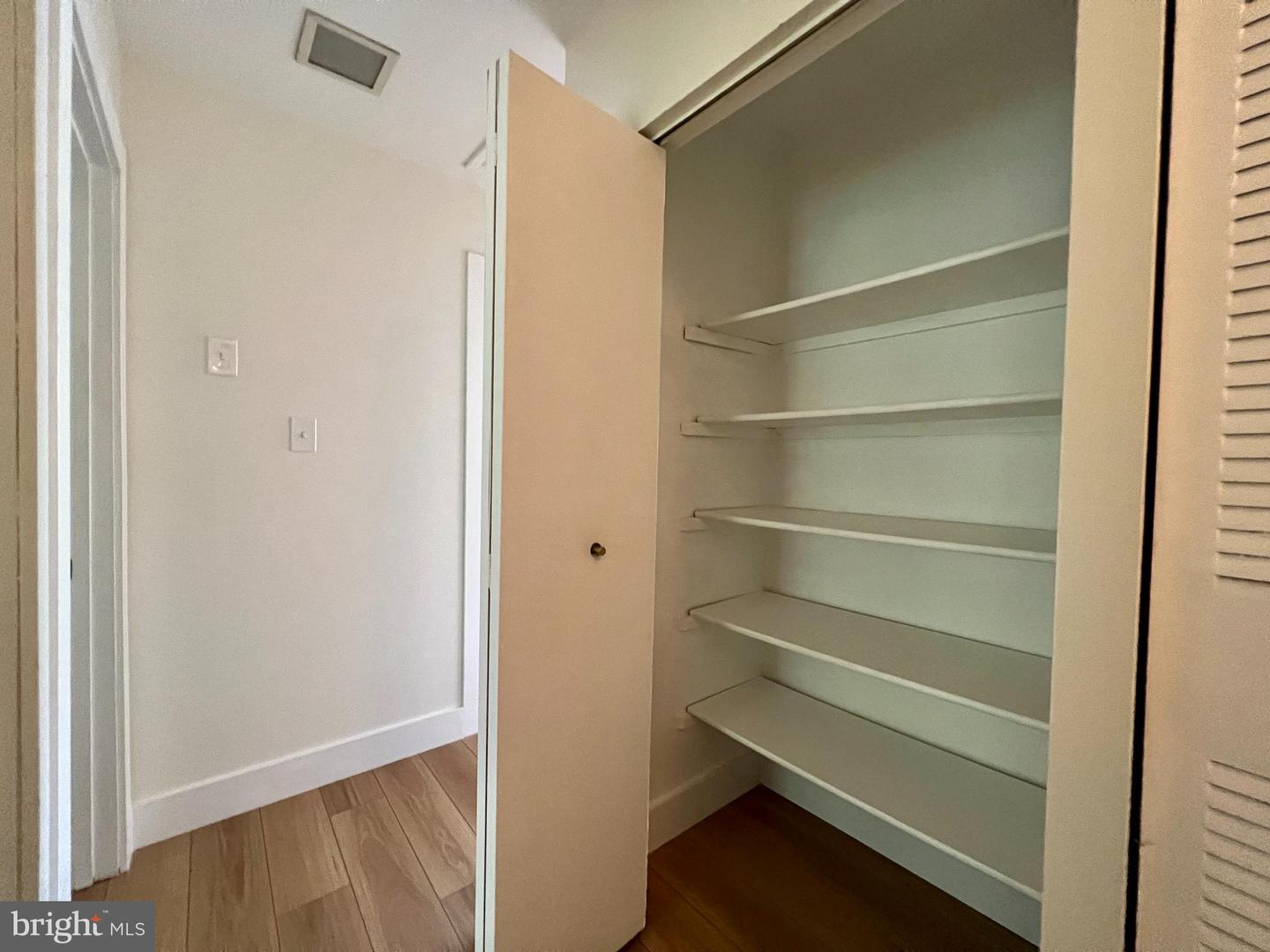 2246 Southgate Sq