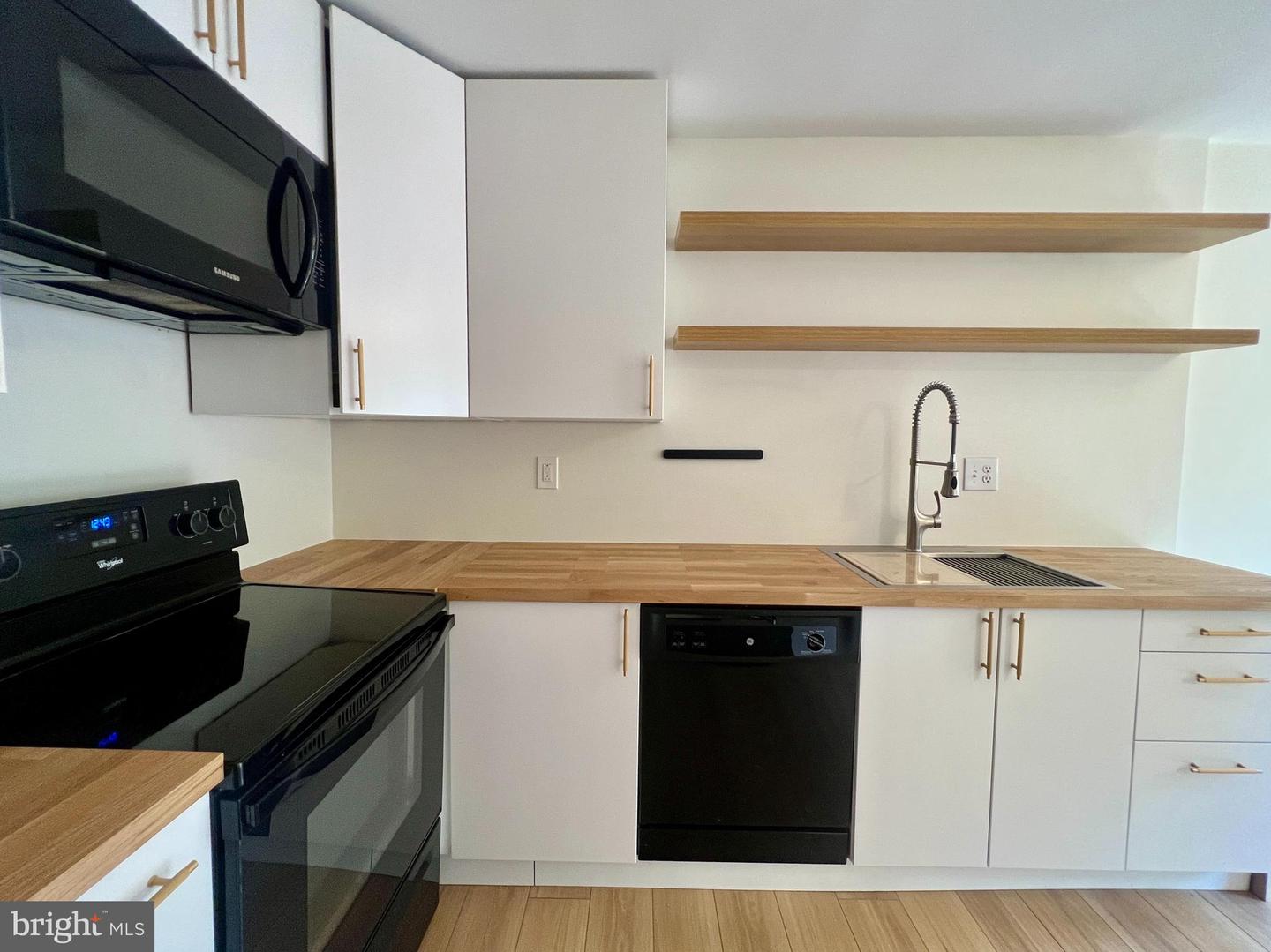 2246 Southgate Sq