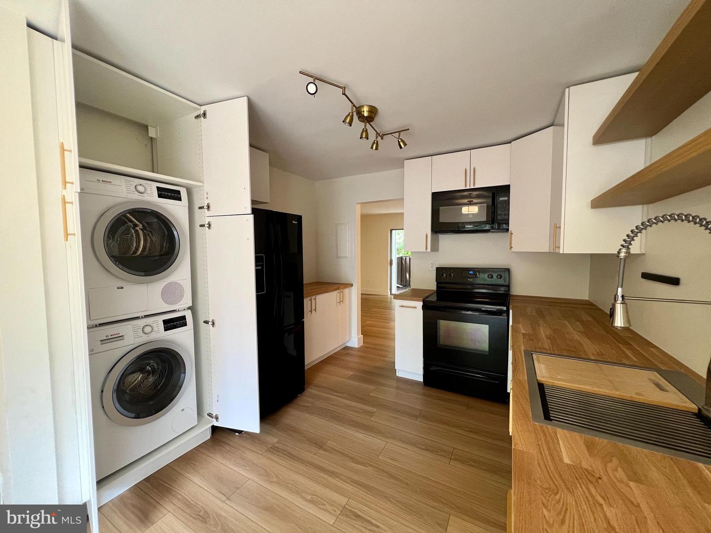 2246 Southgate Sq
