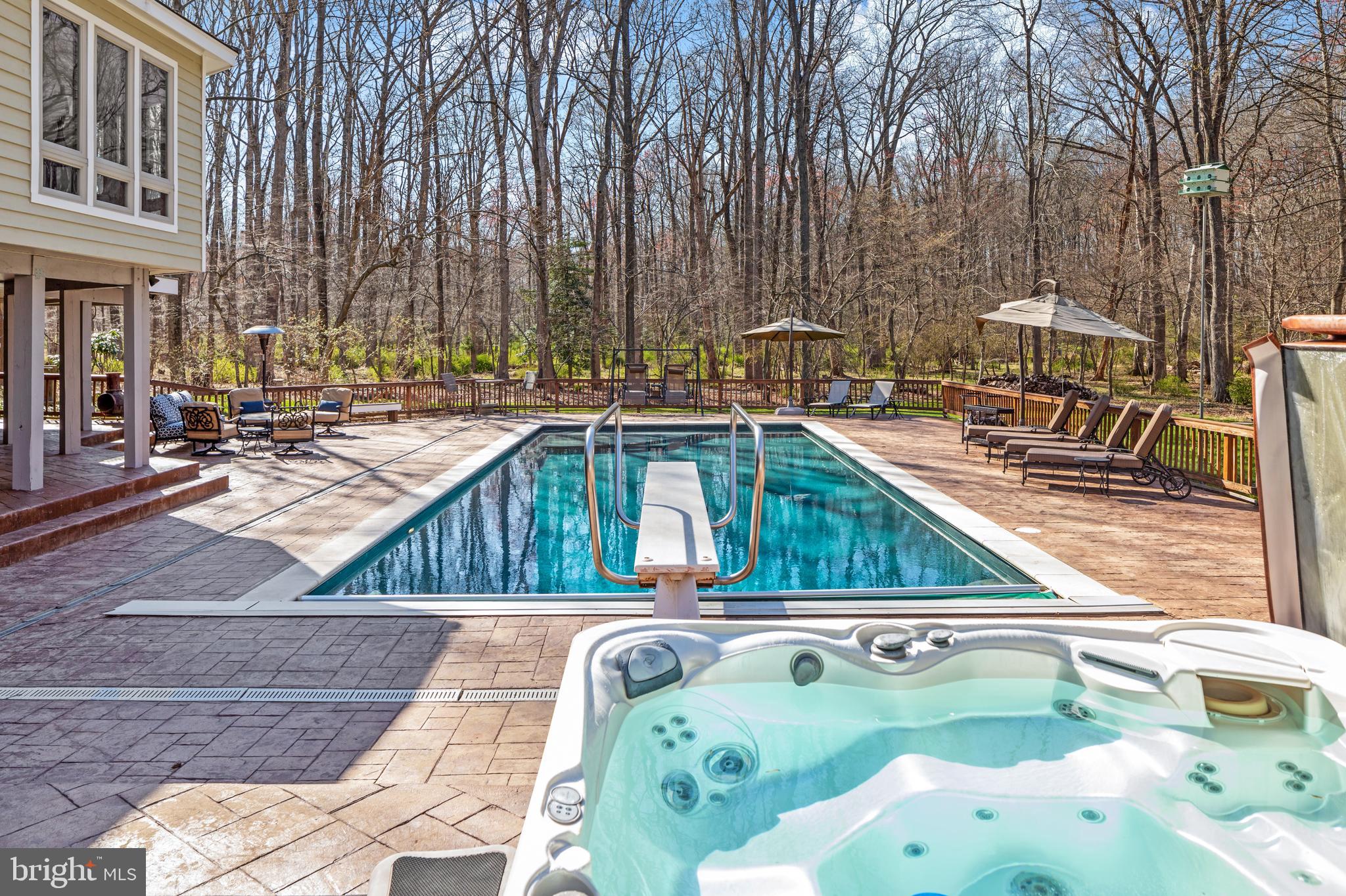 11690 Deerfield Dr